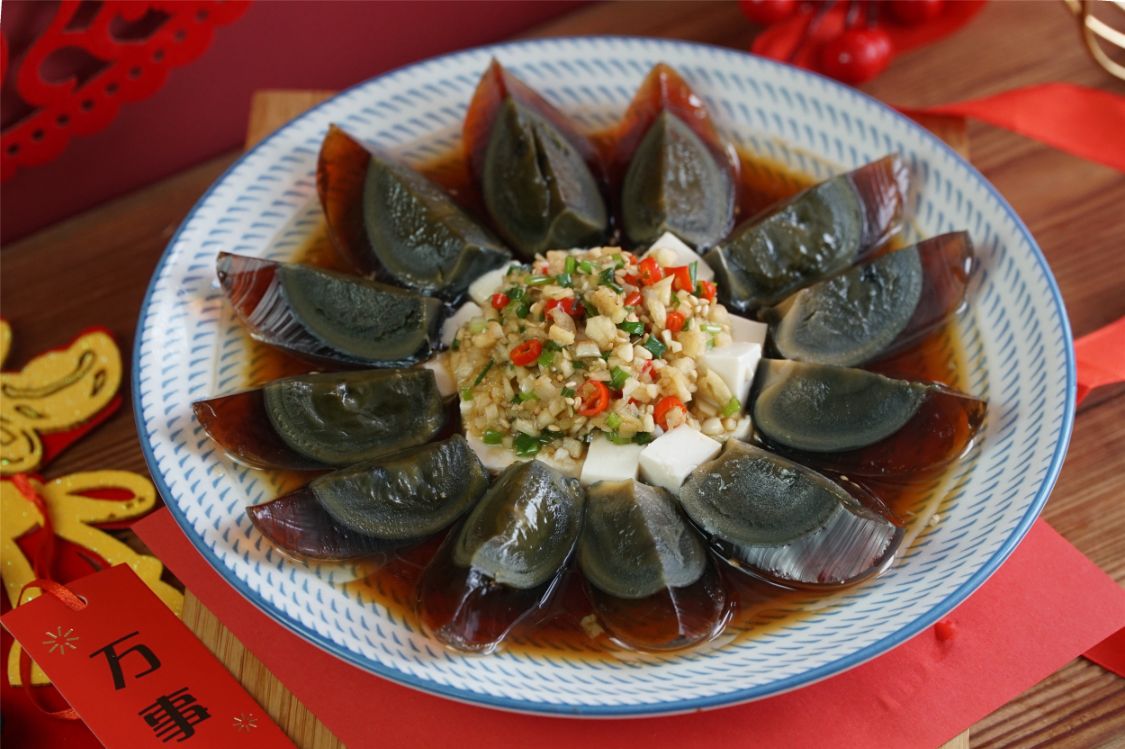 除夕年夜饭，12道凉拌菜挑几样做，开胃解腻，招待客人也用得着