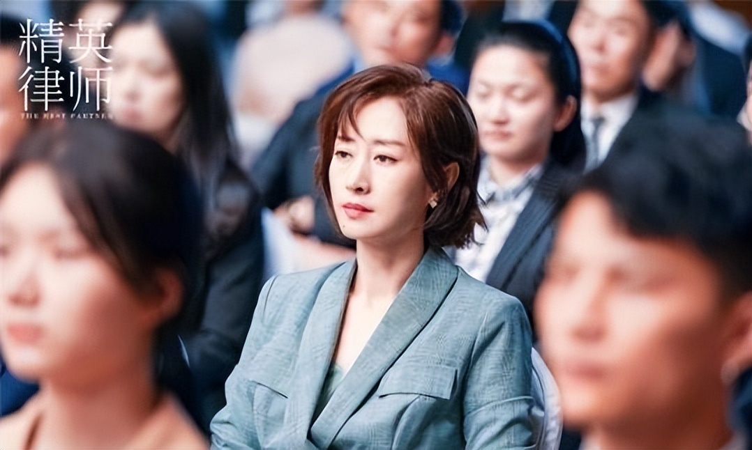 同样饰演职场女精英，把陈数、姚晨和杨颖放在一起，差距就出来了