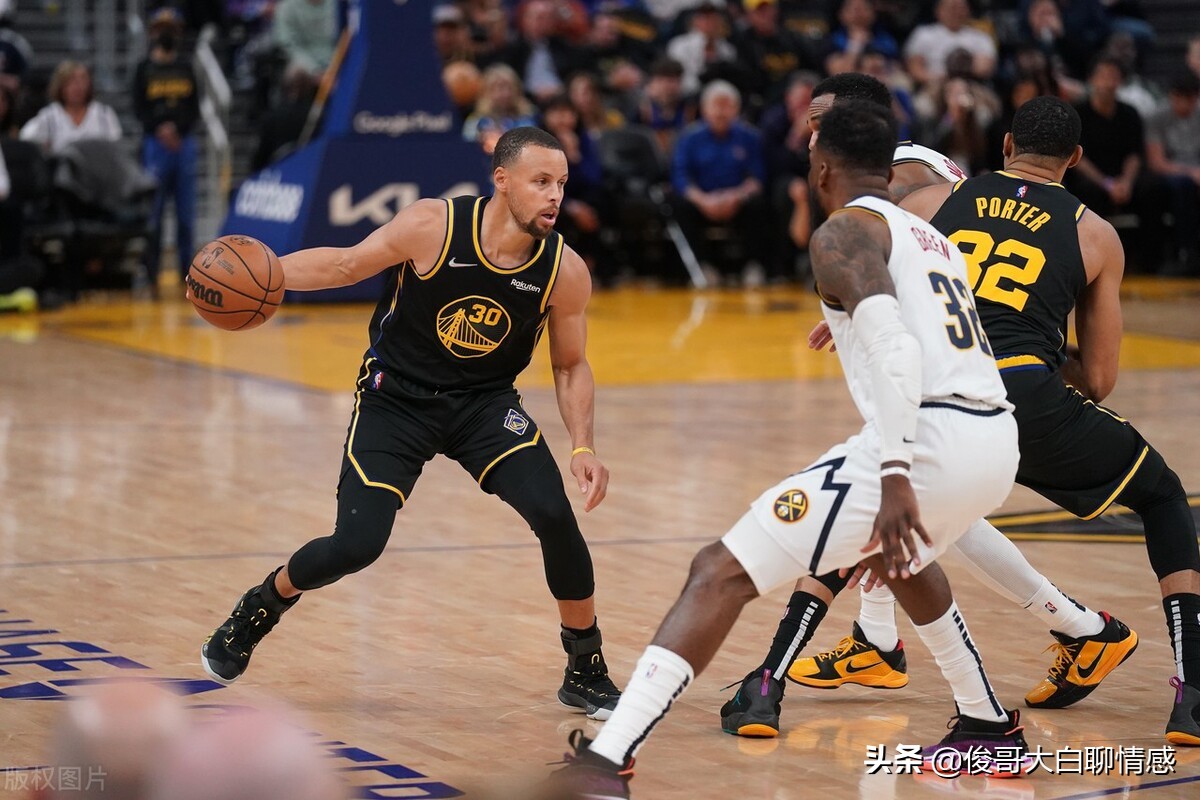 今日为什么库里没上nba(球迷：库里没哨，是因为勇士非法掩护太多！NBA不想让库里做门面)