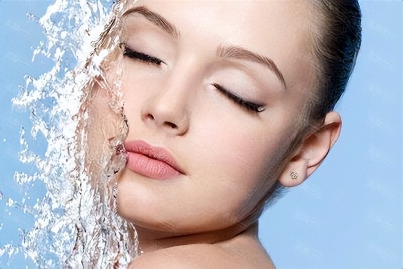 聚美涵熙护肤：身体缺水的10大信号