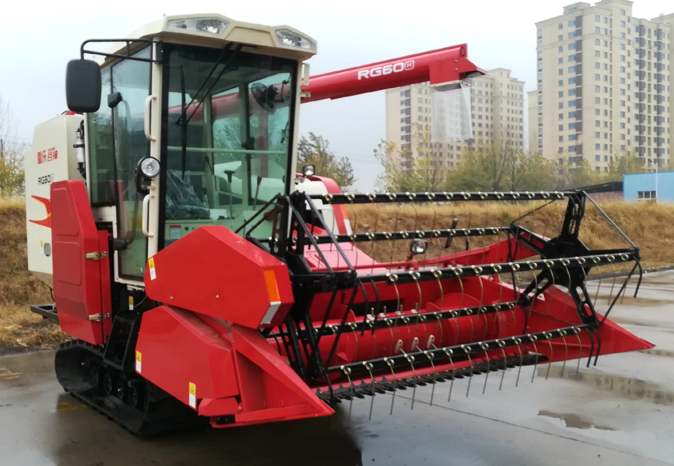 6公斤履帶式收割機(jī)配置對(duì)比，雷沃谷神6G4A型vs久保田EX108Q-S