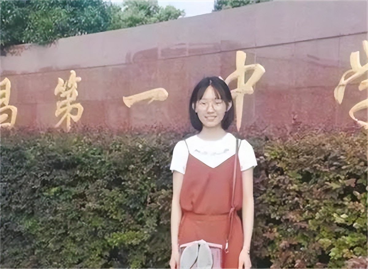 2020年湖北725分高考女状元：语文成绩十年难遇，7岁豪言结果成真