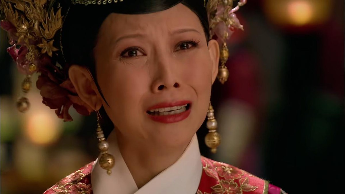 《甄嬛传》人物解析：10岁嫁人，16岁生子，雍正真的讨厌宜修么？