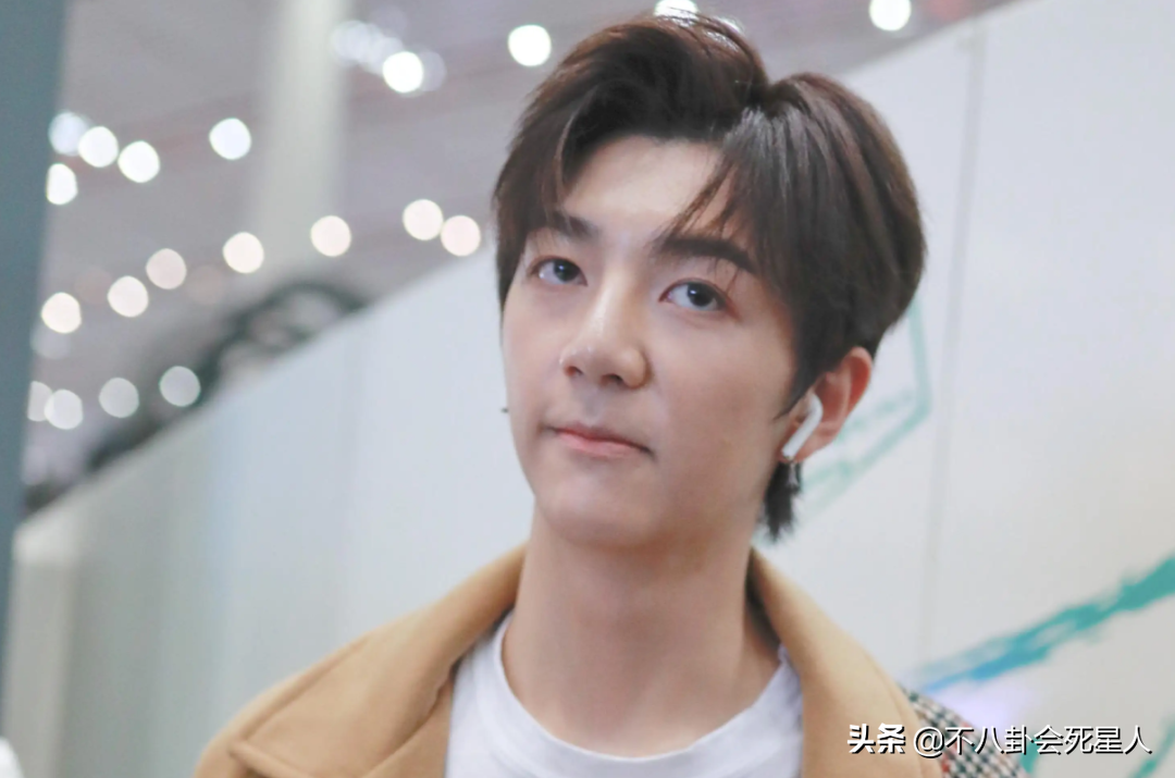 昙花一现的5位星二代，靠父母名气出道，因长得丑被迅速遗忘