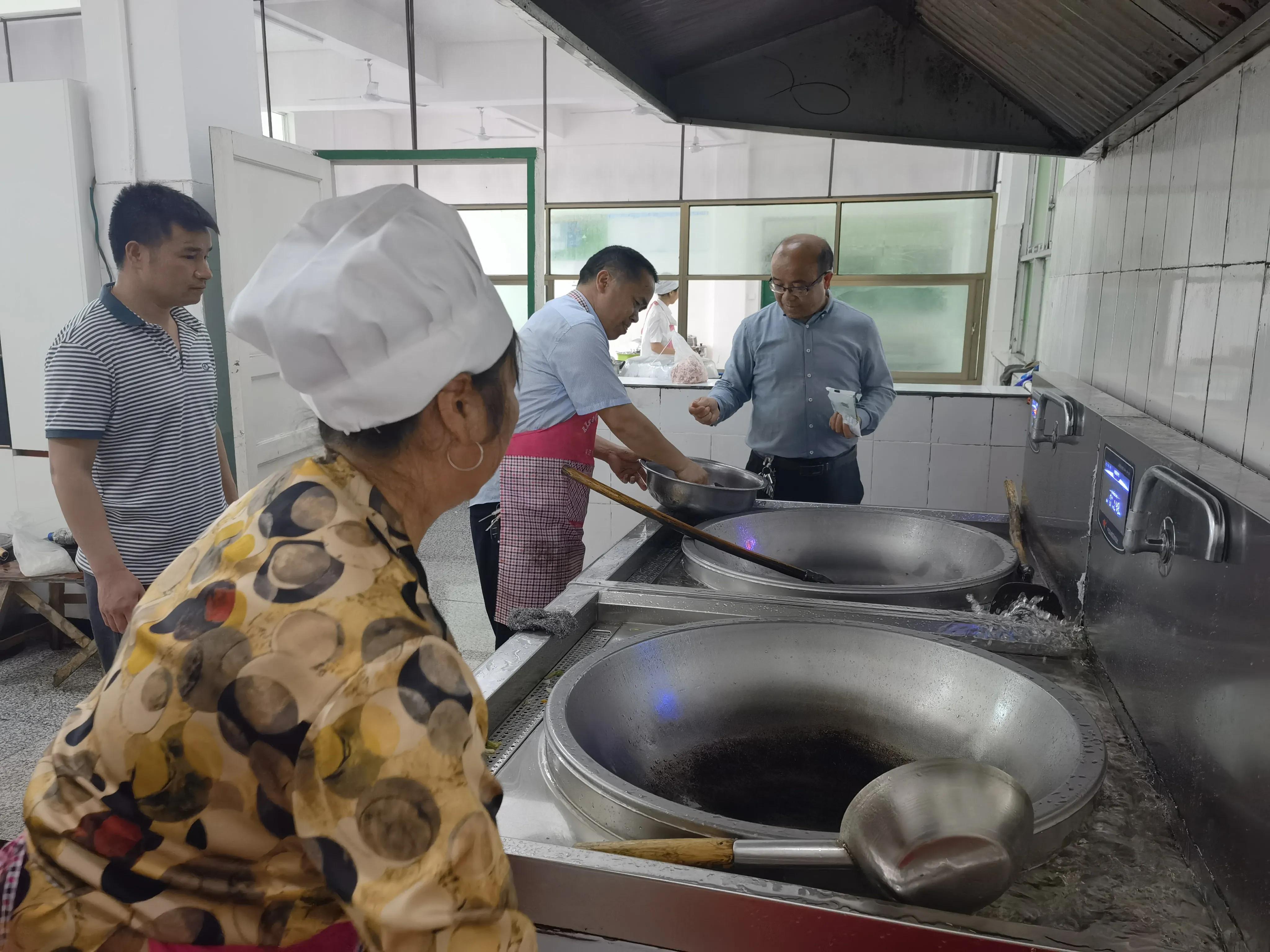 2022斗里鎮(zhèn)小學(xué)運(yùn)動(dòng)會(huì)第一天(圖7) 2022斗里鎮(zhèn)小學(xué)運(yùn)動(dòng)會(huì)第一天(圖7)