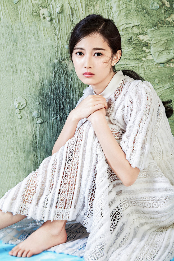 92年女演员陈钰琪，清新靓丽