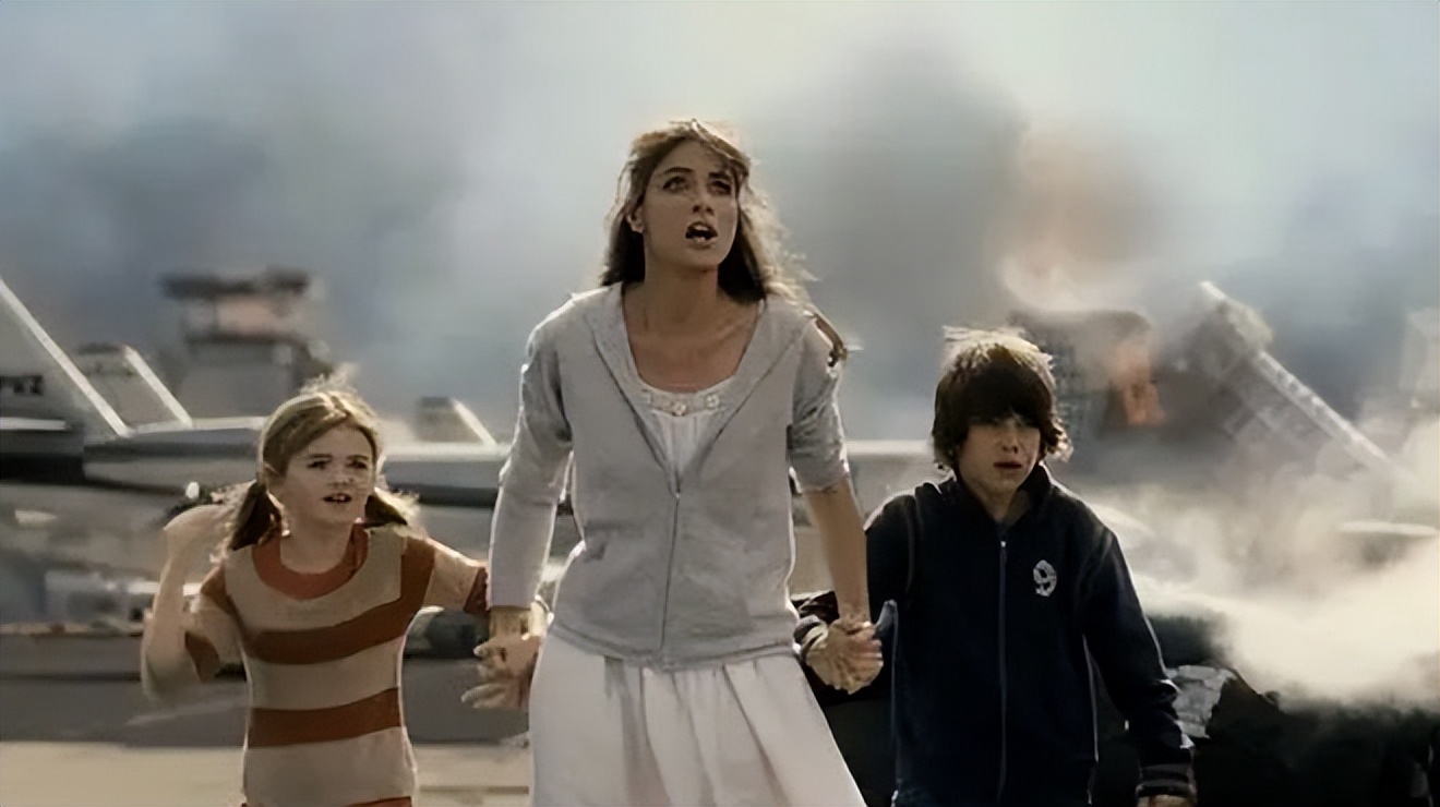 豆瓣高分电影《2012》,世界末日即将到来,中国方舟解救人类