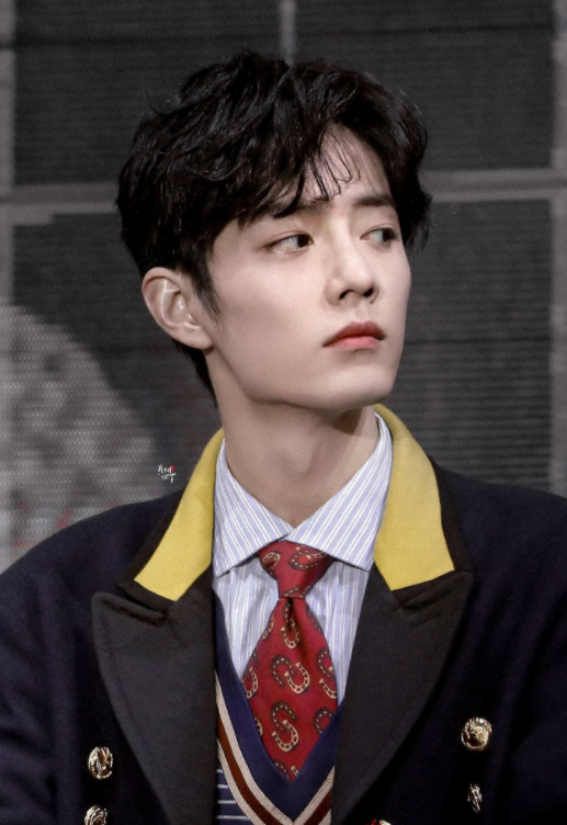 关晓彤获得编制，肖战也开始备考，二人的“第一学历”很吸睛