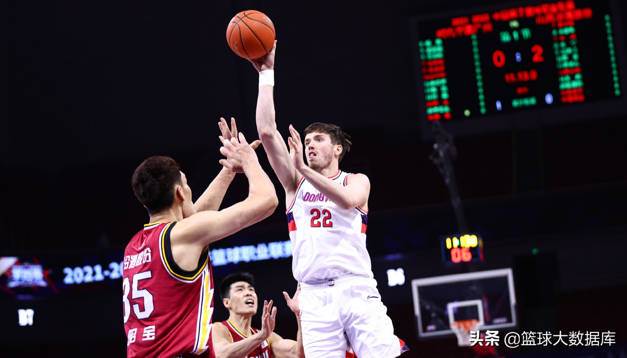 哪个nba球星来cba了(重返CBA！NBA首轮秀加盟广州男篮，帮助郭士强冲击八强)