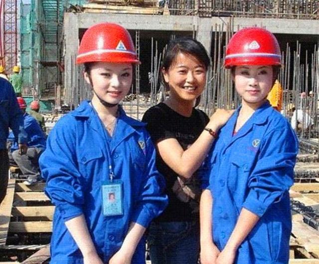 莫道微尘小，苔花亦牡丹，优秀作文欣赏：《小人物大英雄》
