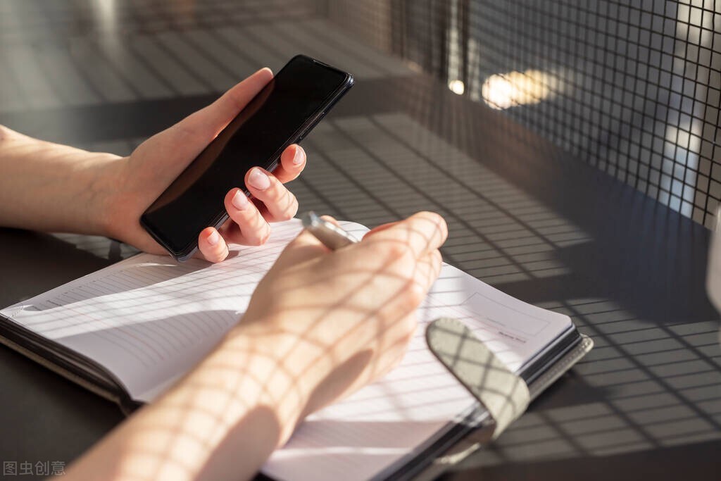 请问你是某某的朋友吗？他欠信用卡联系不上，这种电话如何应对？