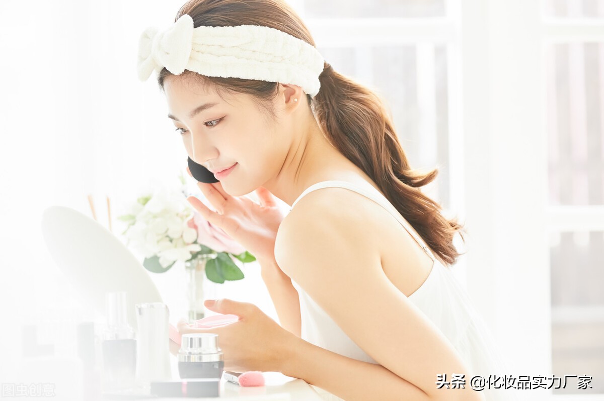 淘宝上化妆品的旗舰店可靠，还是京东的好一点？