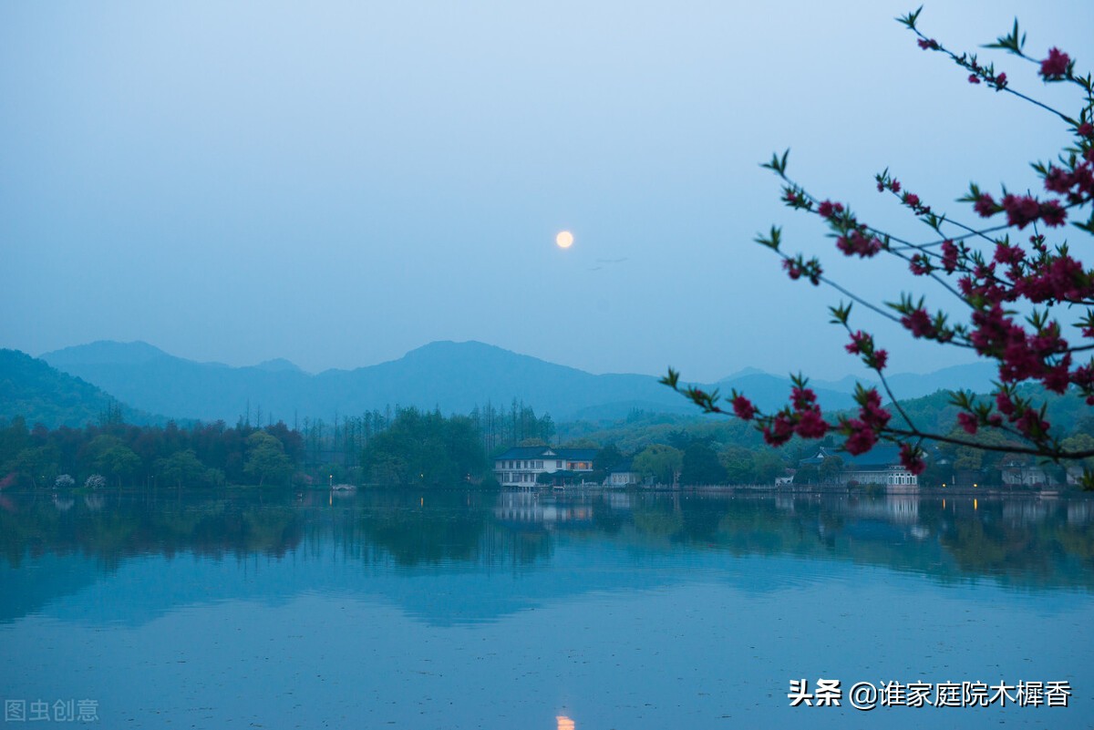 苏轼雨中泛舟西湖，天晴后写下两首诗，被评为西湖最美的评语