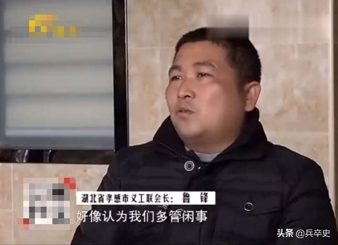 2015年，湖北24岁校花被父母“囚禁”5年，衣不蔽体与蛇鼠同住