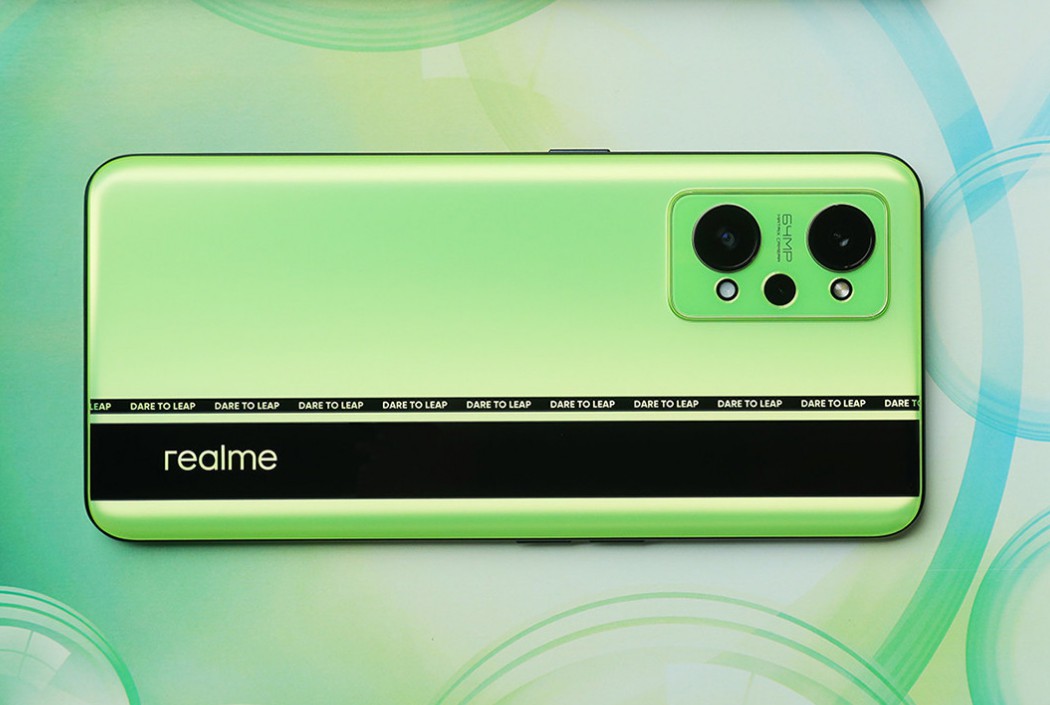 想给父母换手机，就选这4款“大内存+大屏幕”机型，还能再用三年