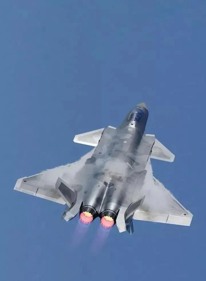 ��20ʵ�֡����������ɡ����������̰壬��ȫ�����ϵĶ���ս����