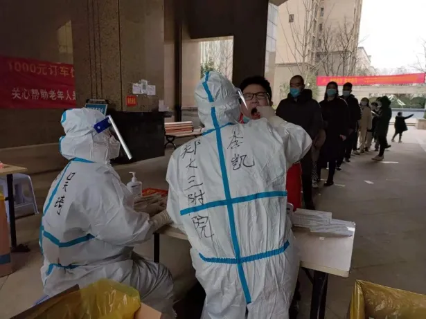 郑大三附院小儿神经三科：爱是“铠甲”，给你温暖的守护