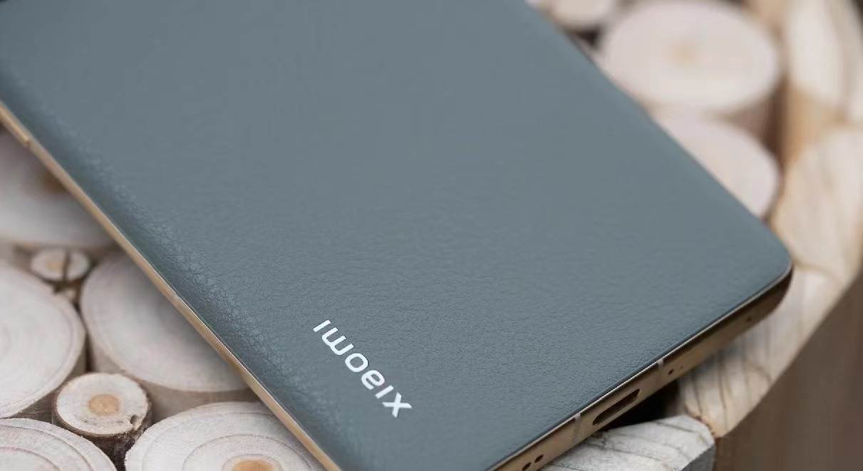 小米12S Ultra取代华为Mate40 Pro成主力机，不吹不黑，优缺点明显