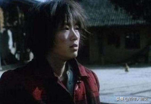 妙龄少女被4次拐卖后，被关窑洞6年精神失常，获救后不识亲人