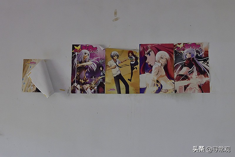 探秘重庆这座消失的“宇宙”大学，到处是荒废的宿舍楼