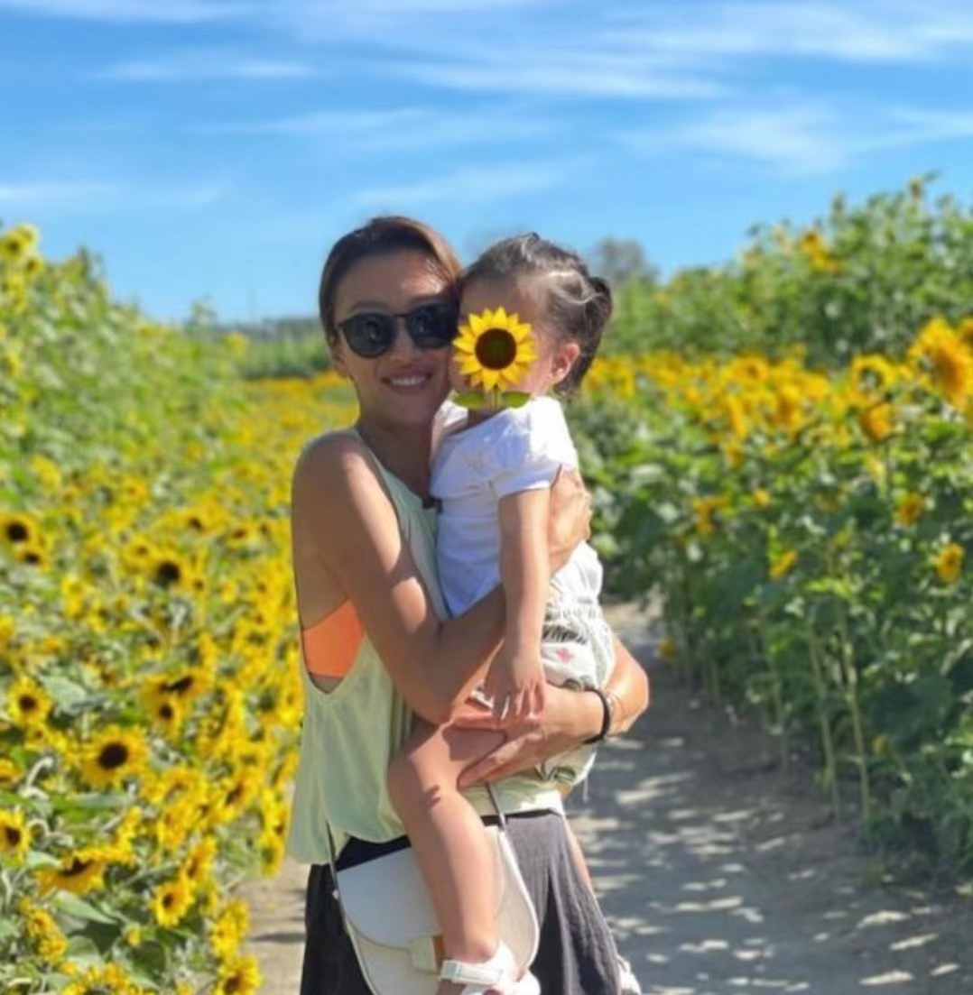 冻龄！谢霆锋39岁妹妹未婚生子后状态更佳，至今仍未透露生父身份