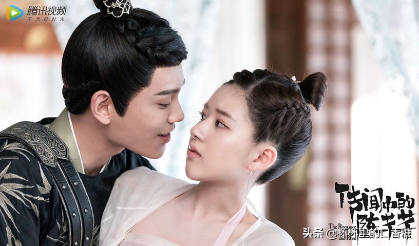 网推一集上瘾甜宠剧！《韫色过浓》首集就亲，《小确幸》23场吻戏