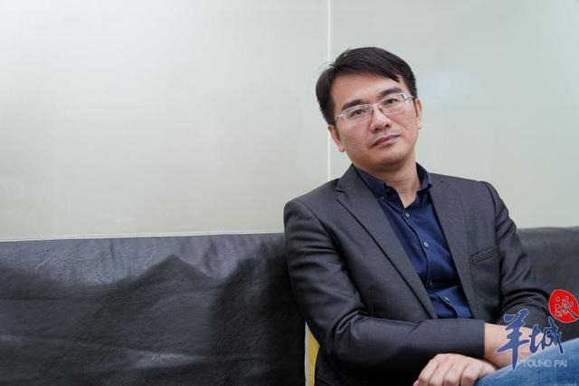 作家阿菩：写一种愿意给长大后的孩子看的文字