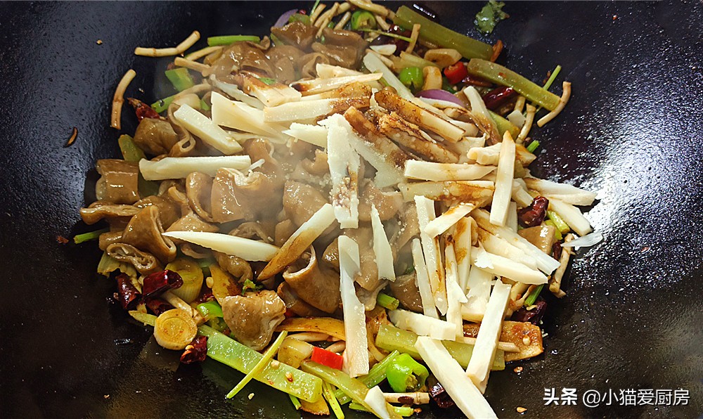 图片[15]-【干锅肥肠】做法步骤图 肥而不腻 太费米饭了-起舞食谱网
