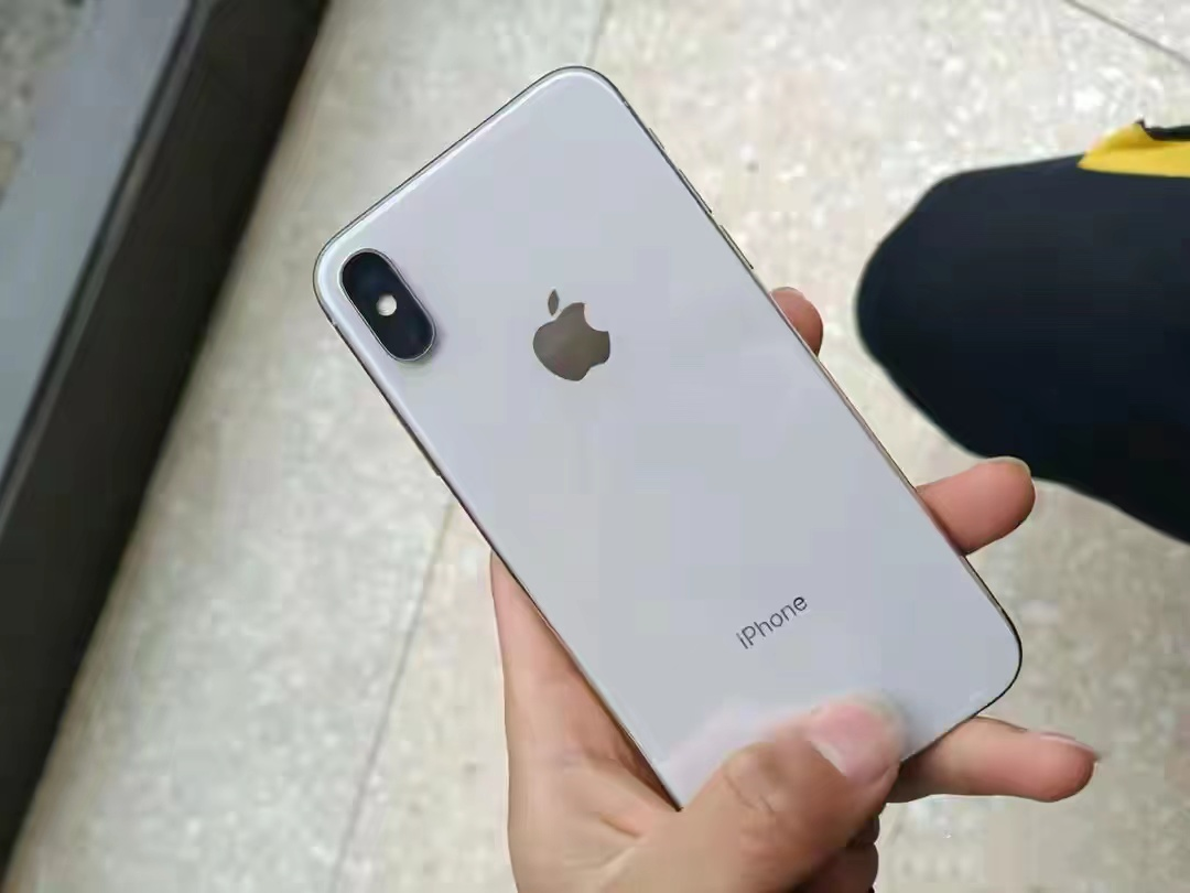 iOS15.2正式版为何大家都说“好用”，新老机型用户各谈谈体验