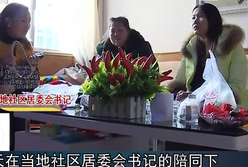 女子幼时被弃，30年后生父临终想见一面，女子：他没资格让我相见