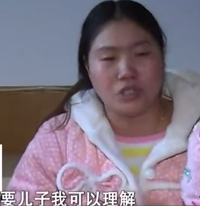 女子幼时被弃，30年后生父临终想见一面，女子：他没资格让我相见