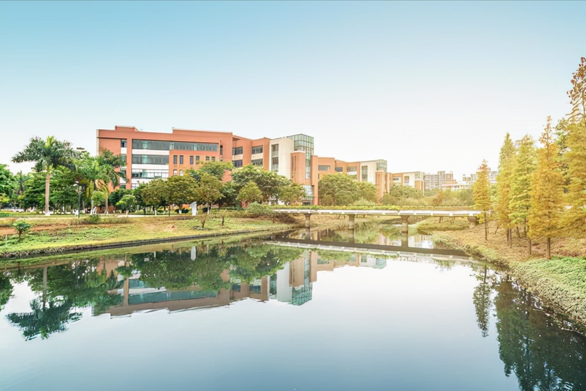 官方大力支持！重庆这两所高校有望成为一流大学，学生的福利来了