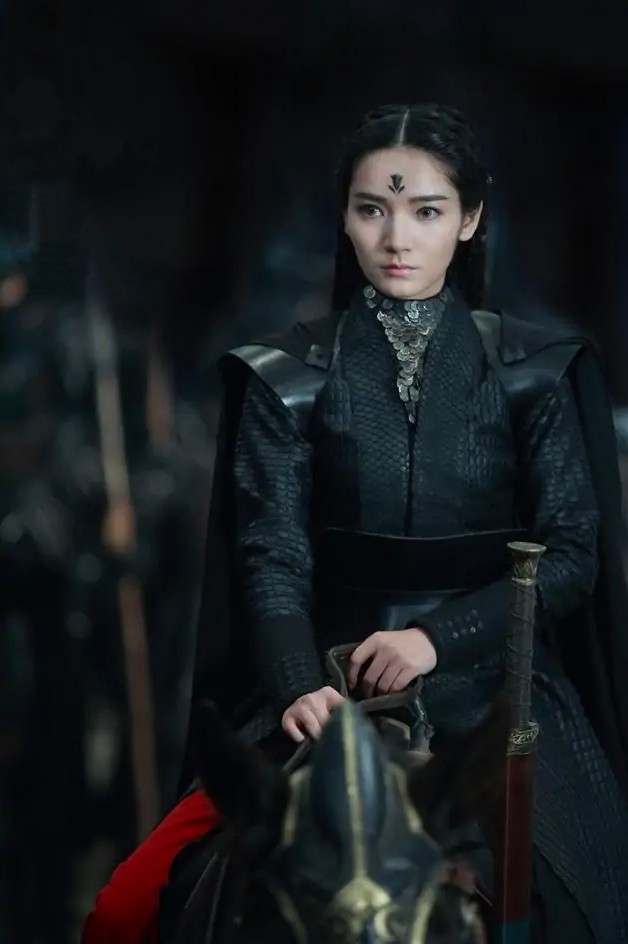 “天山”出大美人，10位新疆女明星，个个盘正条顺，美得各有千秋