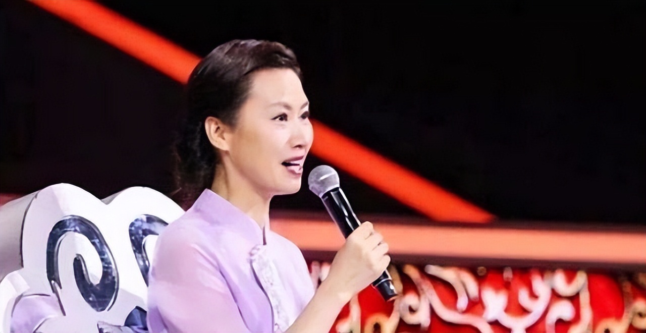 2007年，才女杨雨披露李清照的真面目：愿意追随李清照