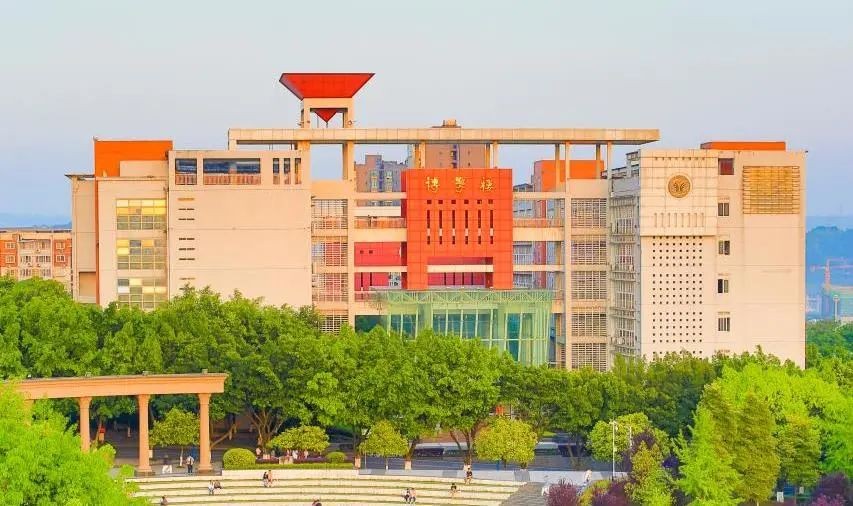 一次拿下“2个”学位！西南政法大学这8个项目今年招生，报考必看！