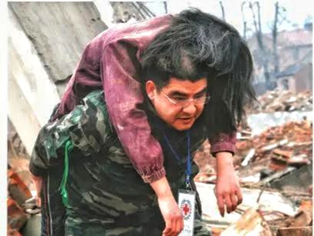 妻子给他下跪，父亲因他闭门不出，陈光标是“中国首善”还是骗子