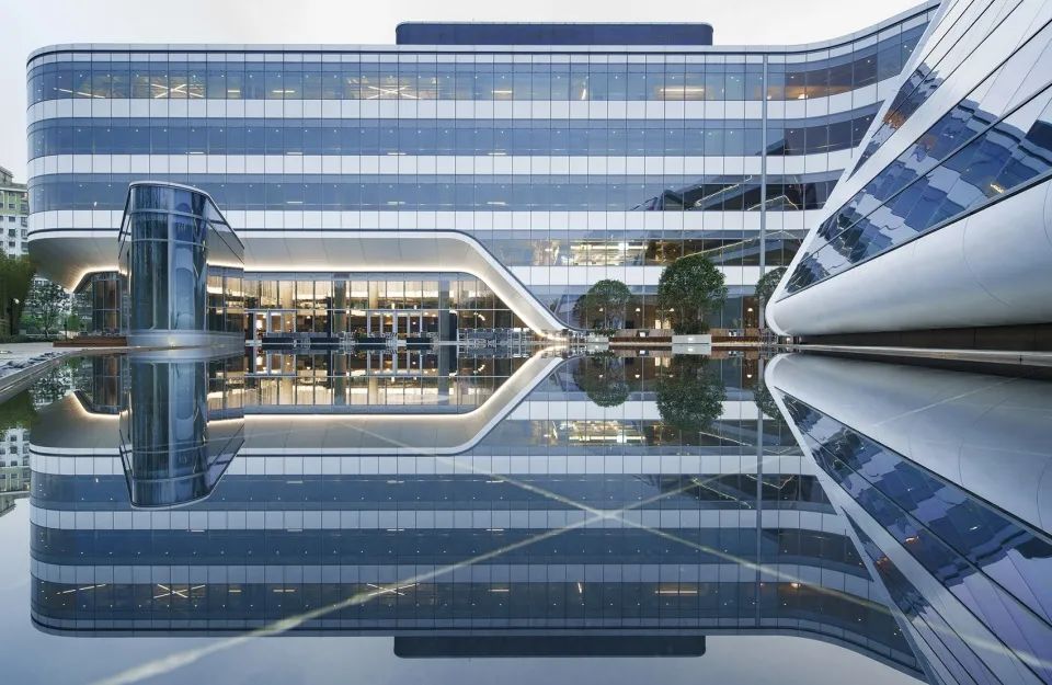 9大公司总部大楼建筑，哪家更酷？