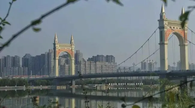 两个2021年中国十大丑陋建筑评选结果重磅揭晓