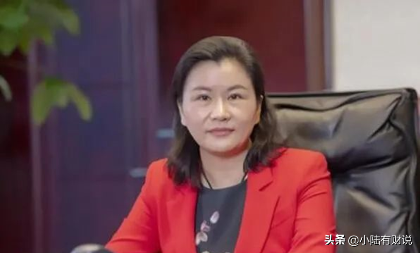 太强了！全球前十大白手起家女富豪，整整9个都是中国人
