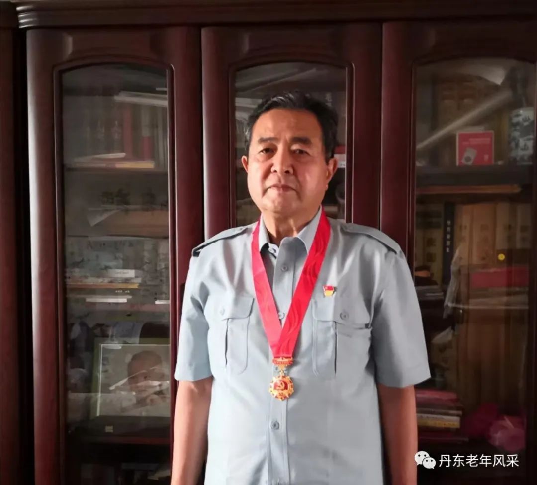 戮力同心，丹东必胜 作者：王均