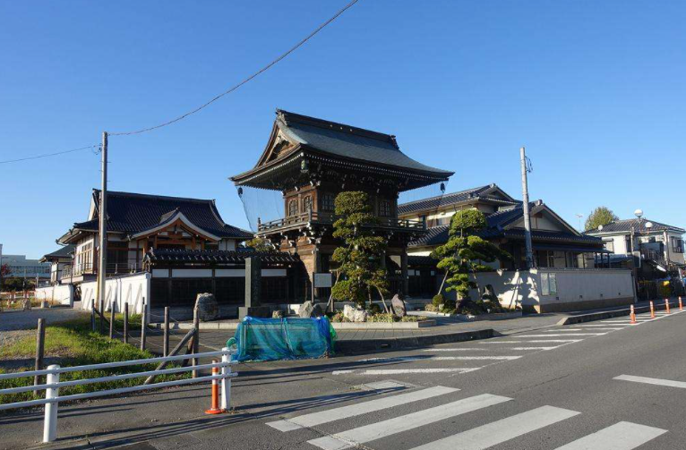 中日沥青马路大对比：中国马路年年补，日本马路年年新，这是为何