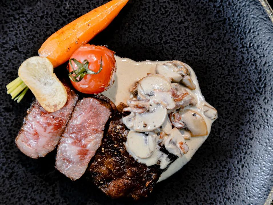 来自舌尖上的满足，只为击中你的味蕾