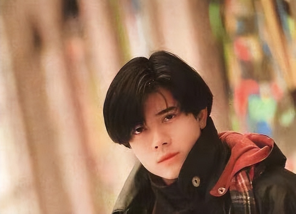 我和弟弟童年的歌声记忆