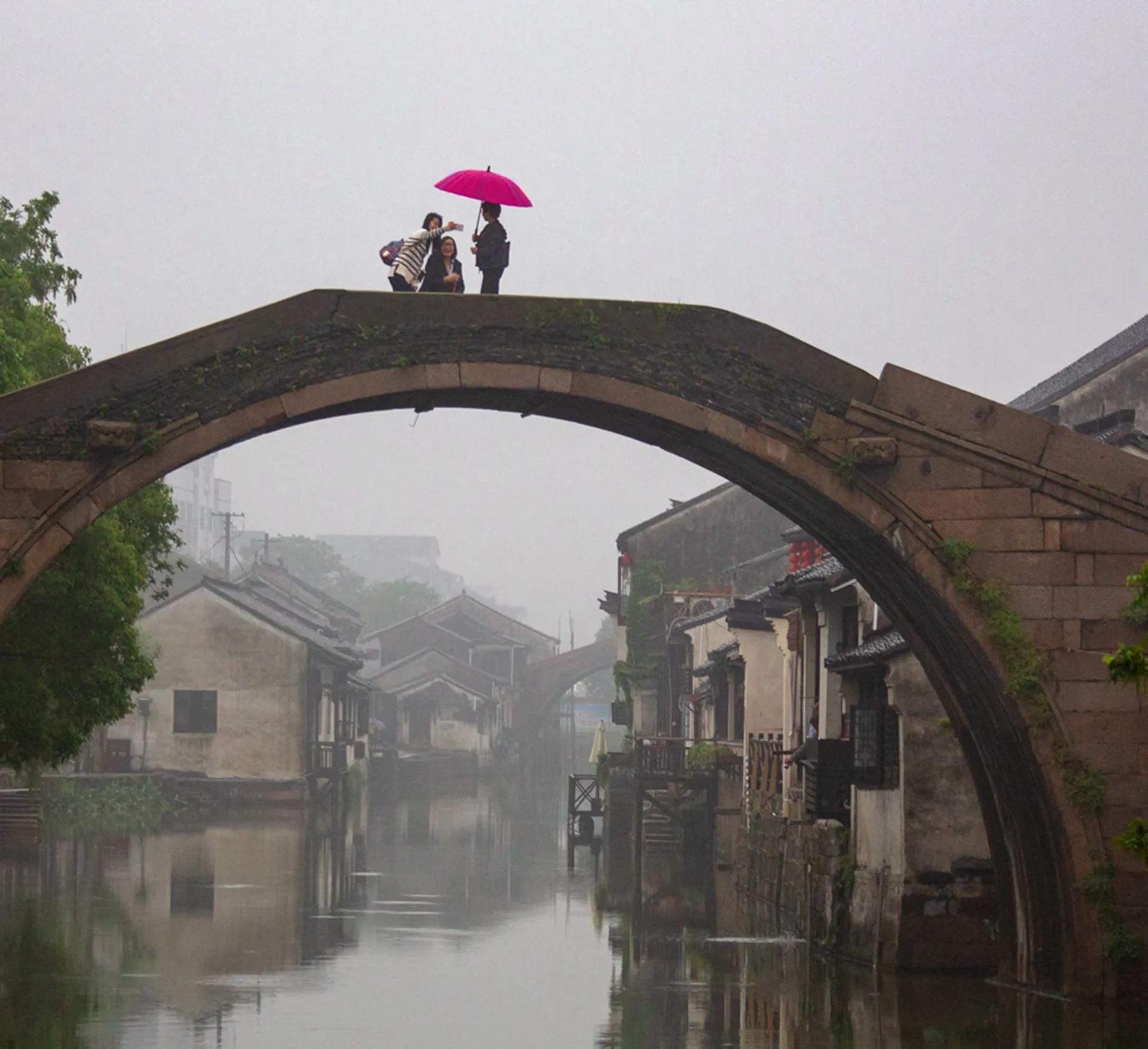 细雨霏霏中的南浔古镇 江南水乡名镇