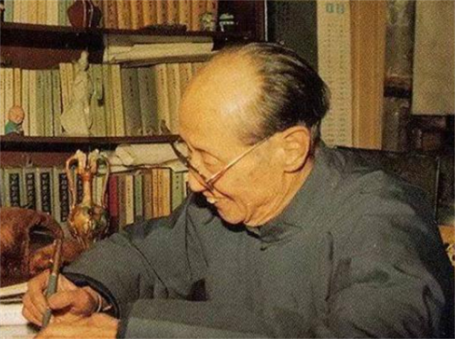 高考数学交白卷，作文只写28字，大学校长看到试卷后：你被录取了