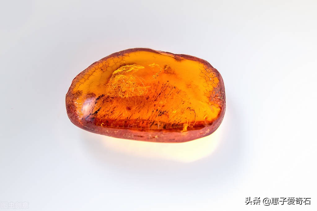 血珀价格多少钱一克(世界上最珍贵的几种琥珀)