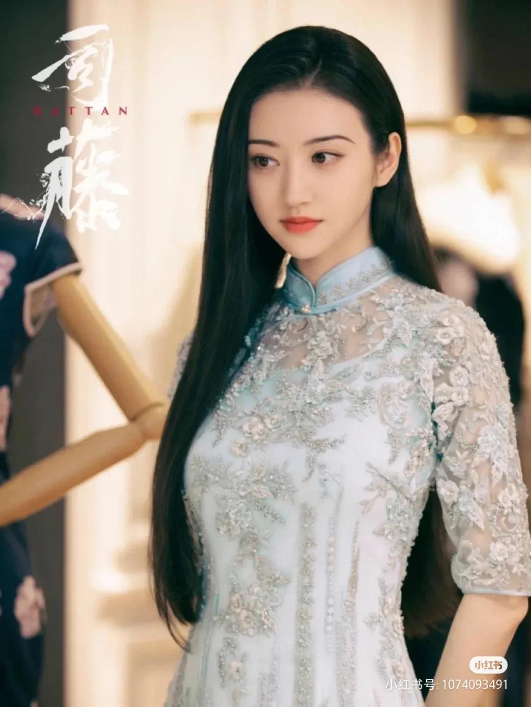 景甜｜早期清纯白富美 如今人间富贵花