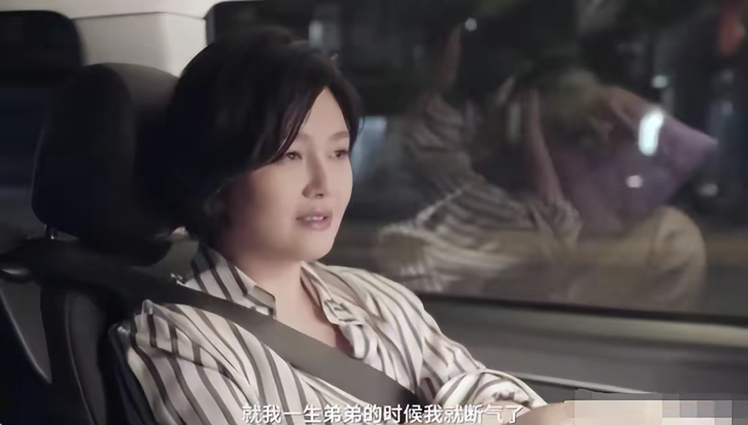 新剧遭换角、高龄拼四胎、肚皮都是针眼...女星怀孕各有各的心酸