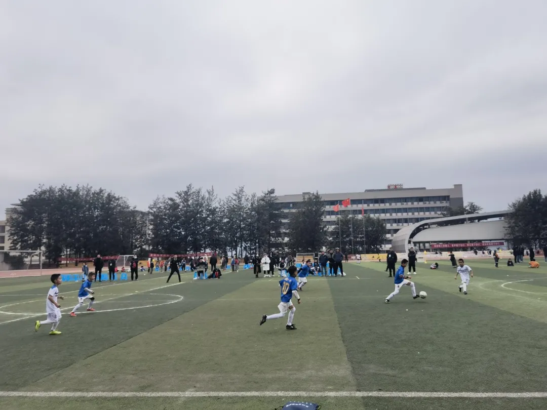 西昌市第一小学参加2021凉山州校园足球联赛喜获佳绩