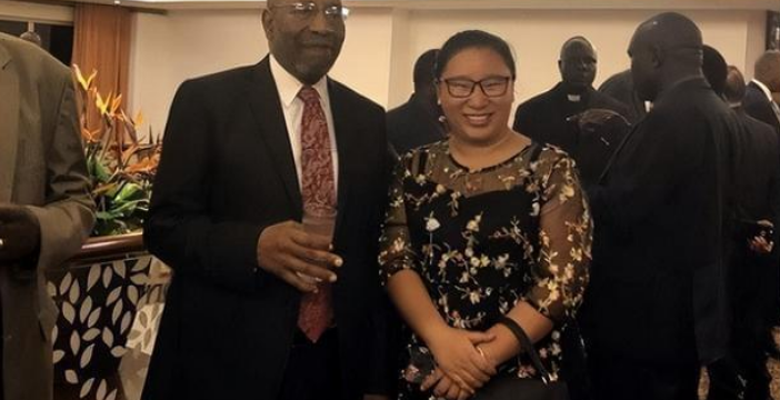 七年前中国女大学生嫁给非洲王子，生下2个女儿，现娘家定居非洲